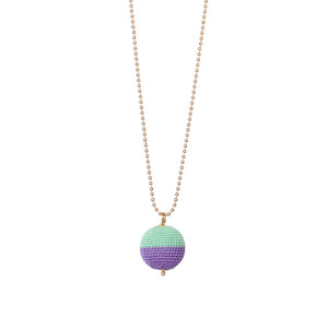 We love, sustainable jewellery. North/South Necklace, mint/lilac, gold chain. Nord/Syd halskæde, We Love Jewellery, We Love halskæde, mint/lilla, håndlavet smykke, lavet i Danmark, Dansk design, mint/lilla halskæde