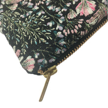 Load image into Gallery viewer, We Love Pouch - Floral, Detail
